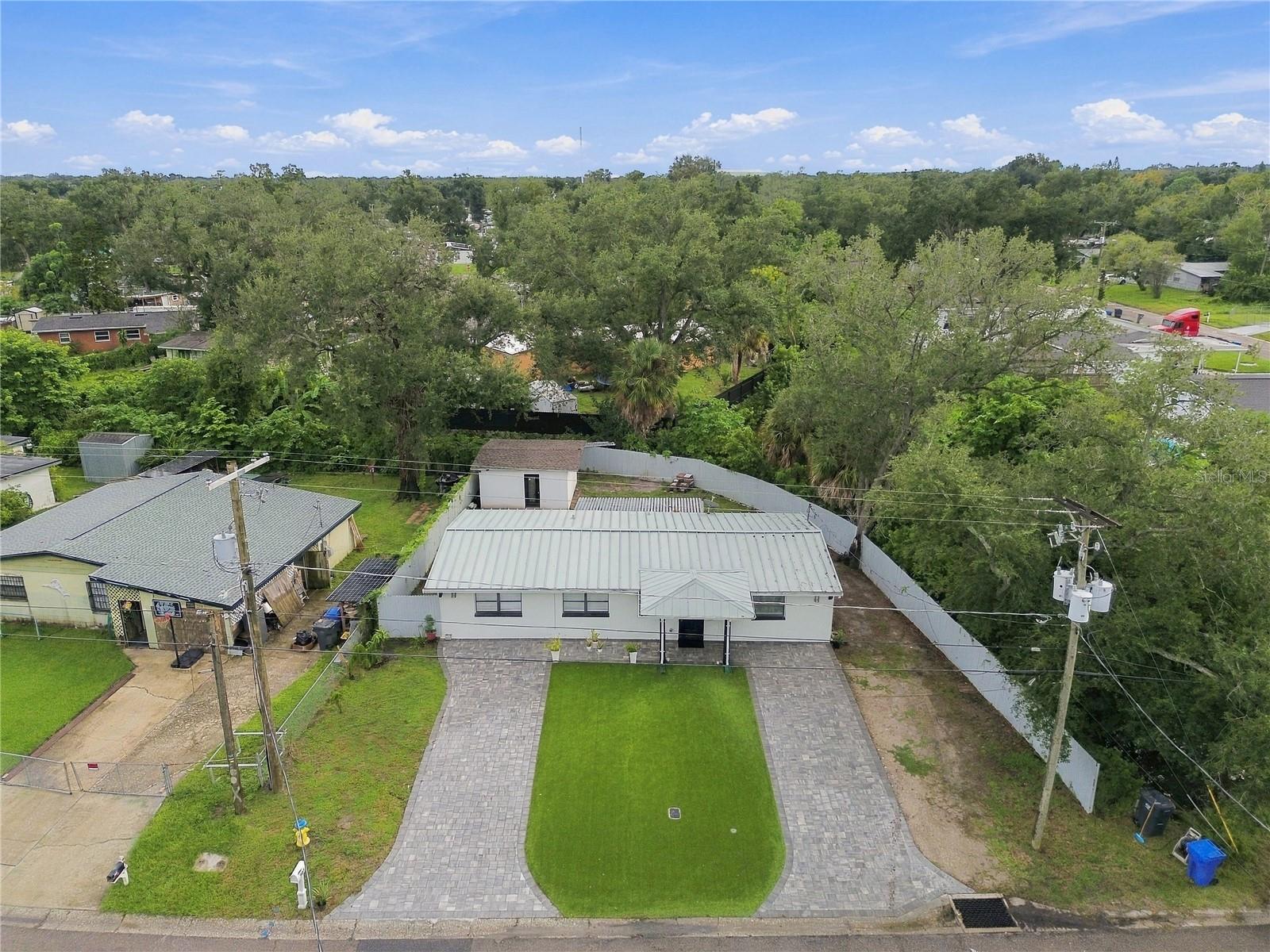 305 LIME TREE RD
