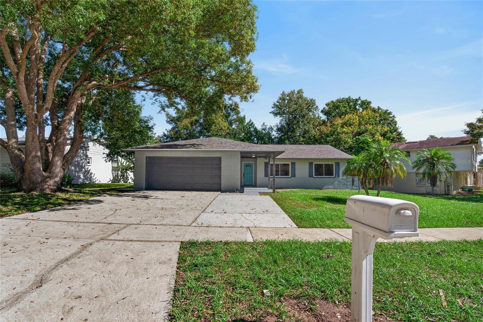 605 HILLPOINT WAY