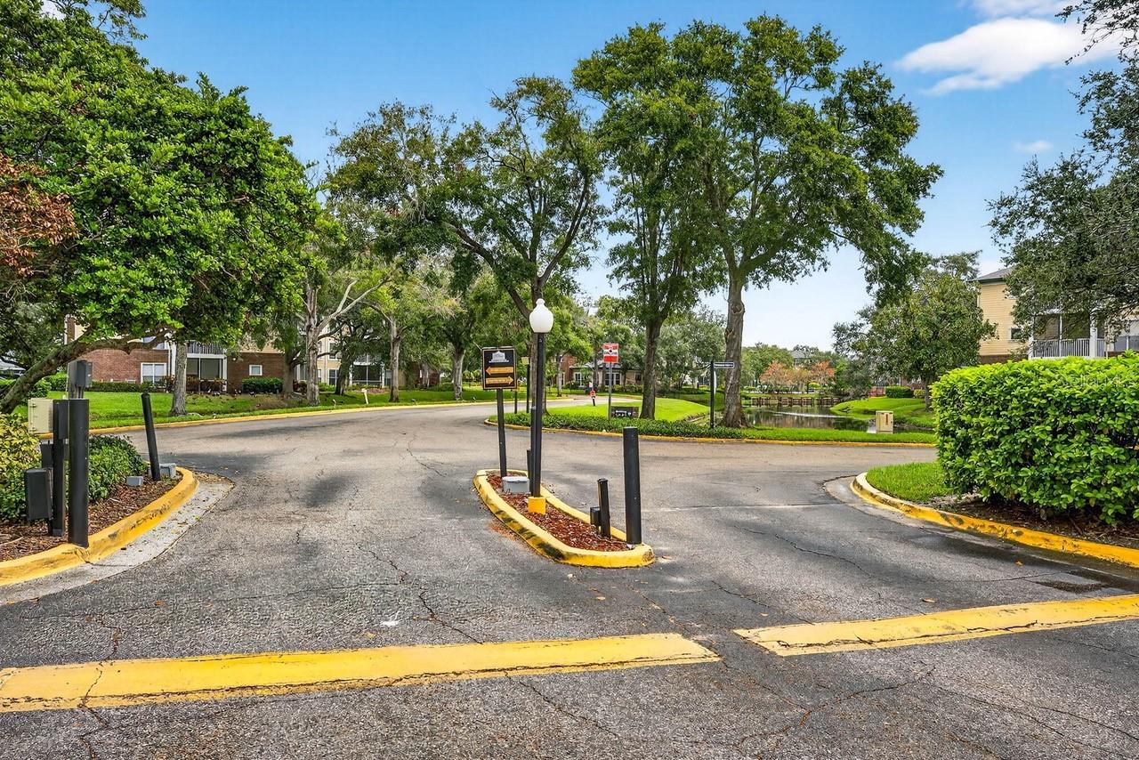 4211 CHATHAM OAK CT #111