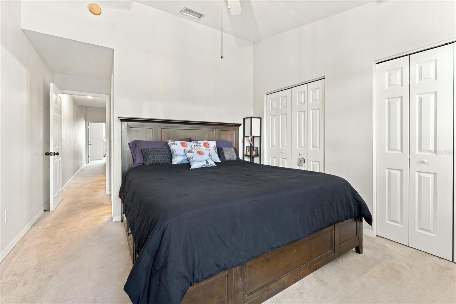 349 KENSINGTON LAKE CIR