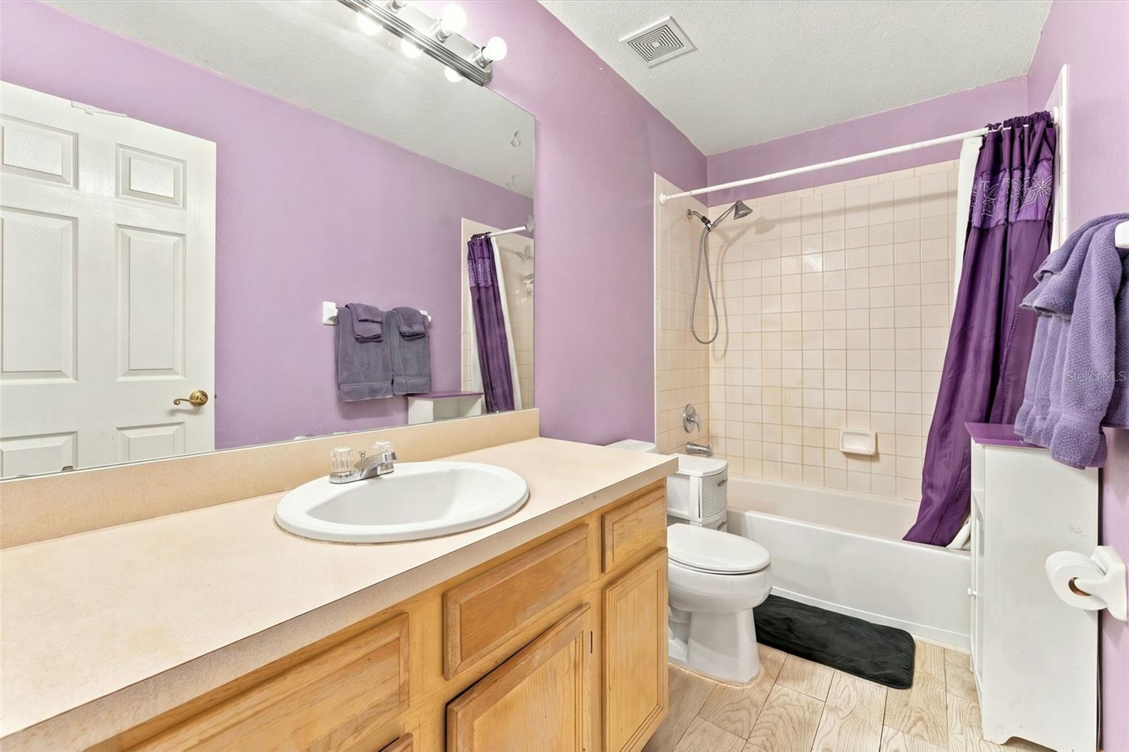 349 KENSINGTON LAKE CIR