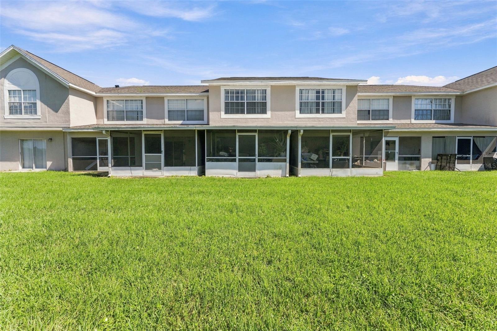 349 KENSINGTON LAKE CIR