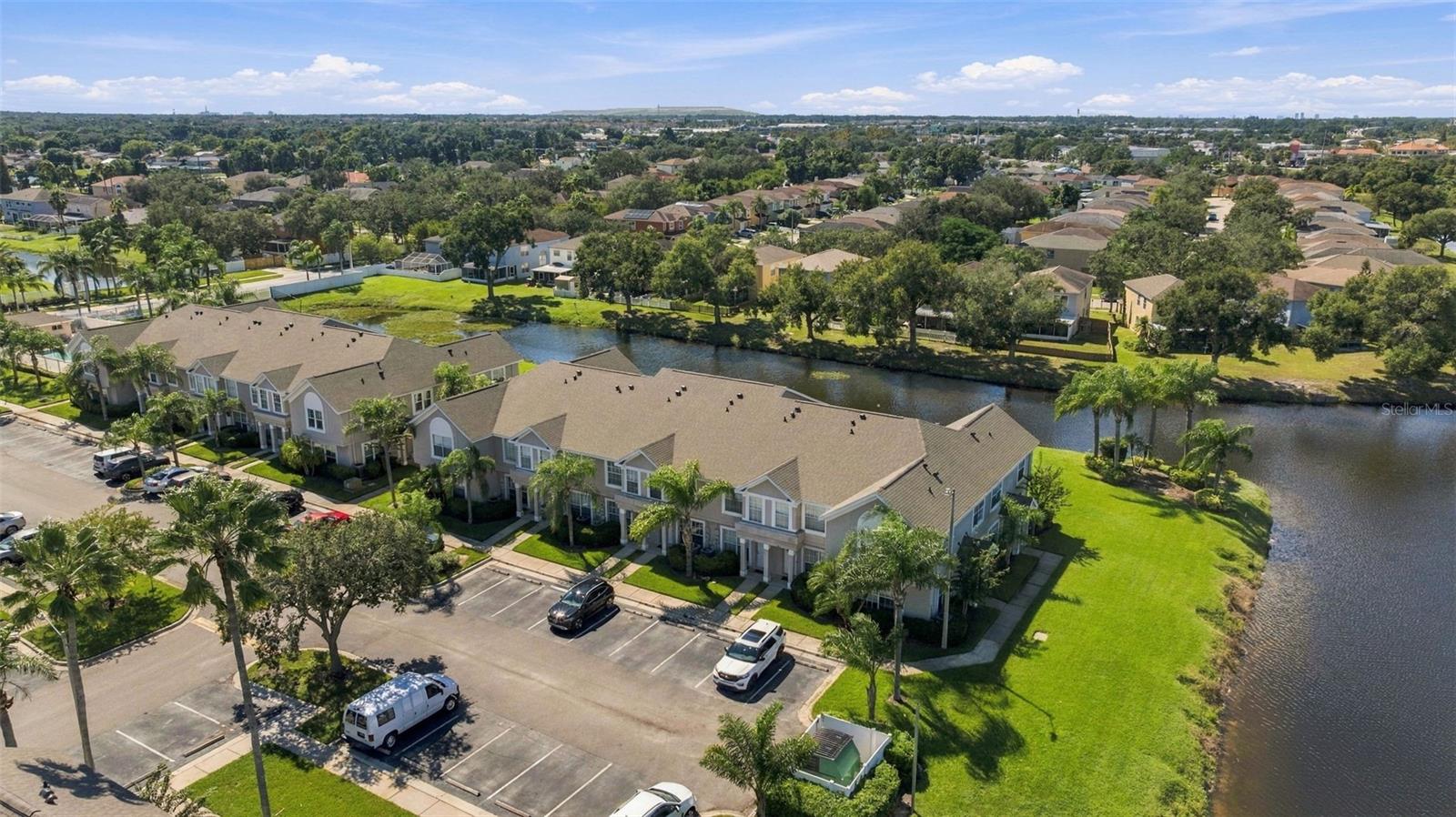 349 KENSINGTON LAKE CIR