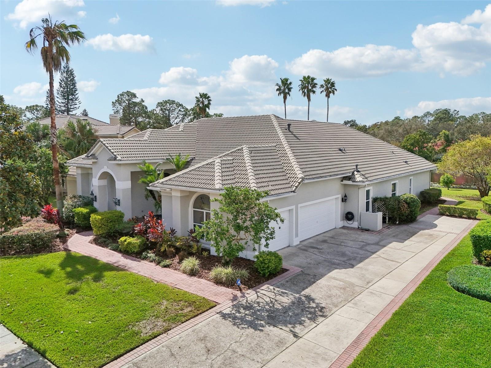 6428 RENWICK CIR