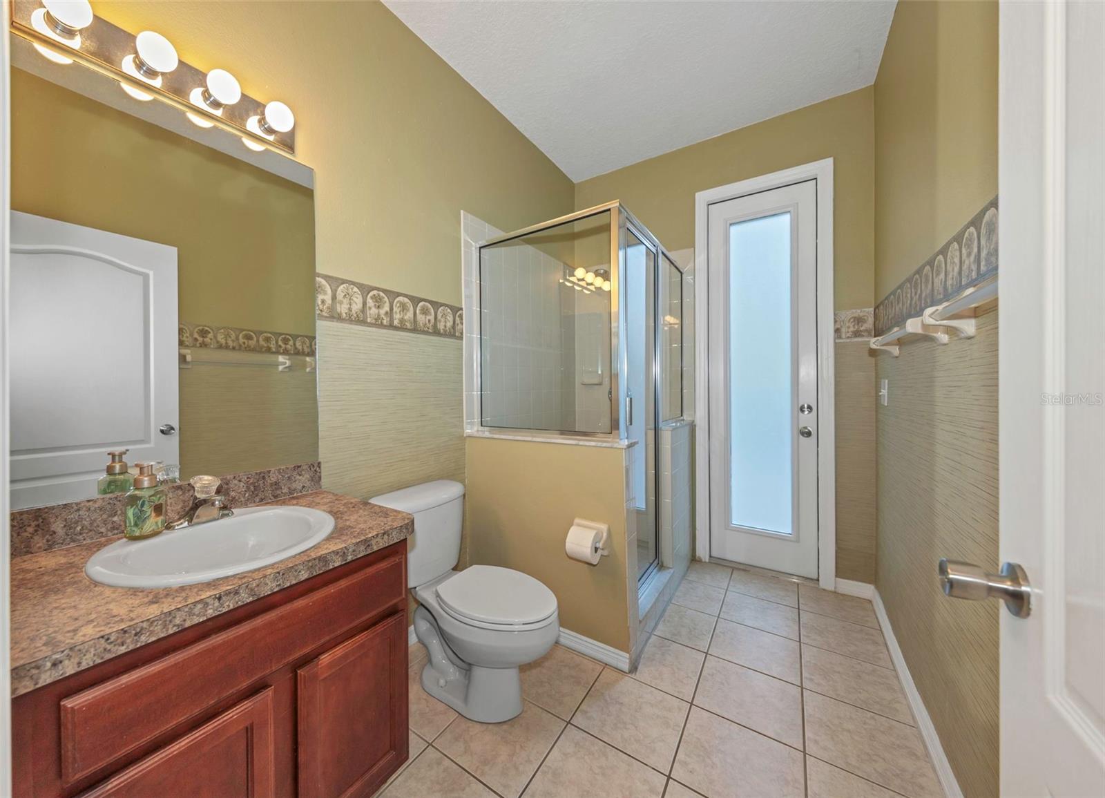 1406 MCCREA DR