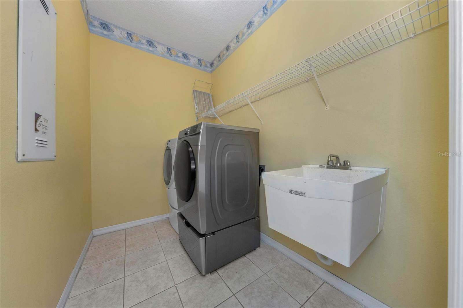 1406 MCCREA DR