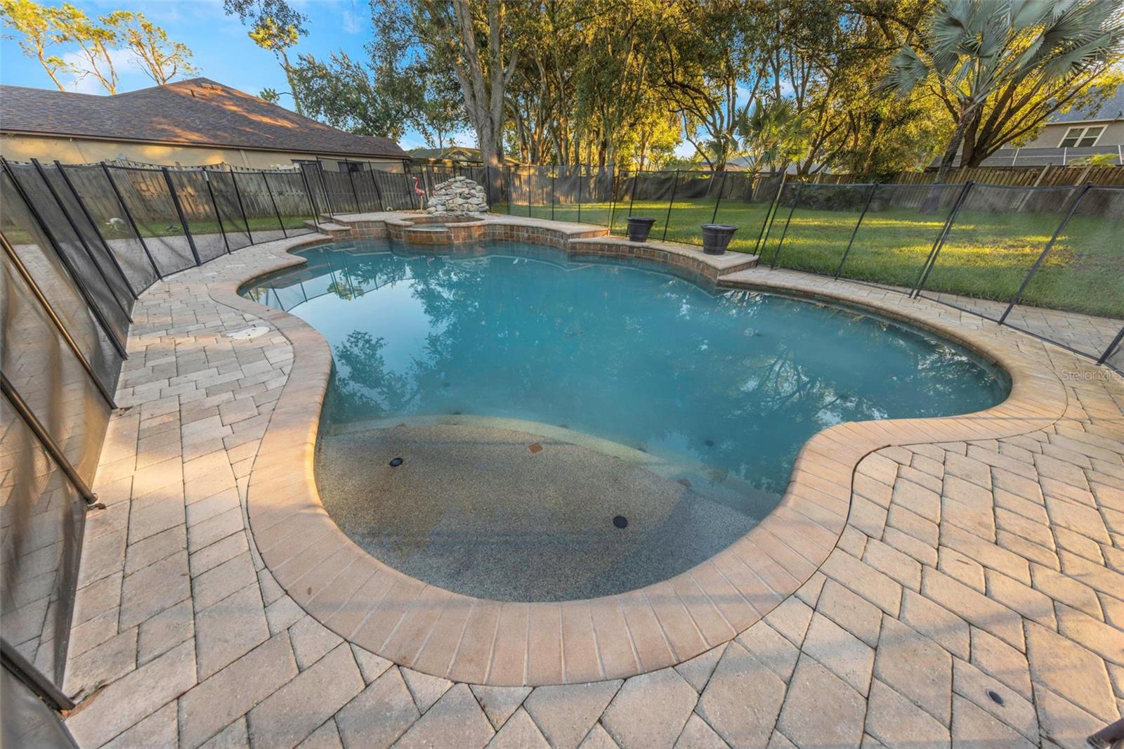 1406 MCCREA DR