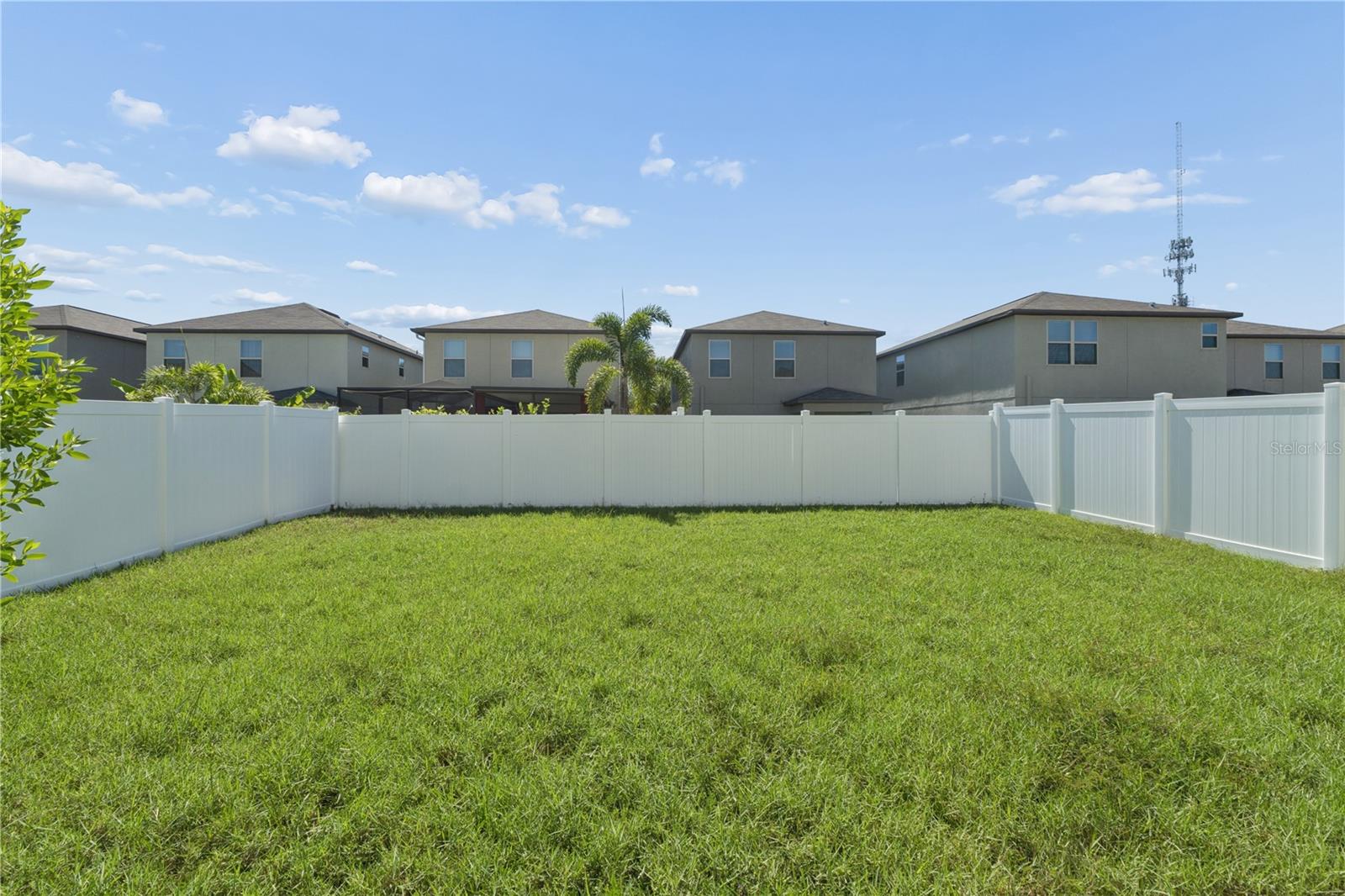 7207 RONNIE GARDENS CT
