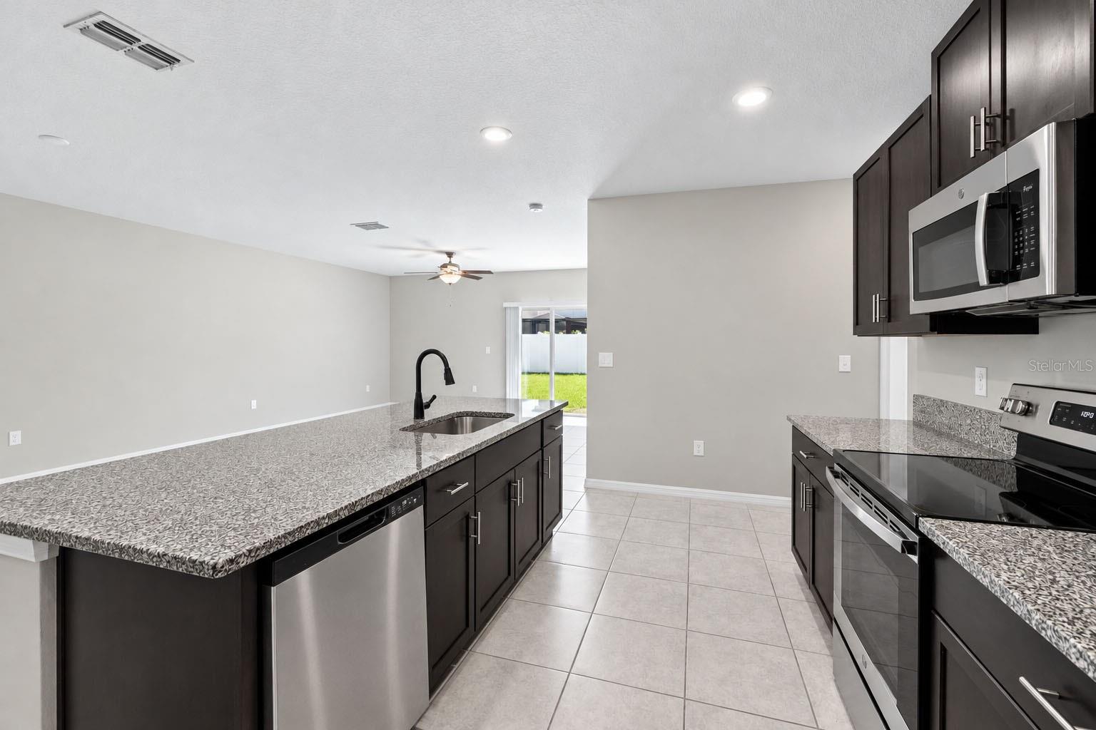 7207 RONNIE GARDENS CT