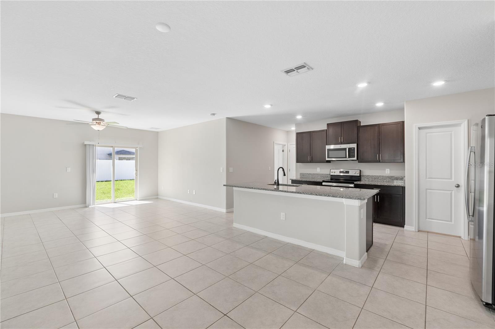 7207 RONNIE GARDENS CT