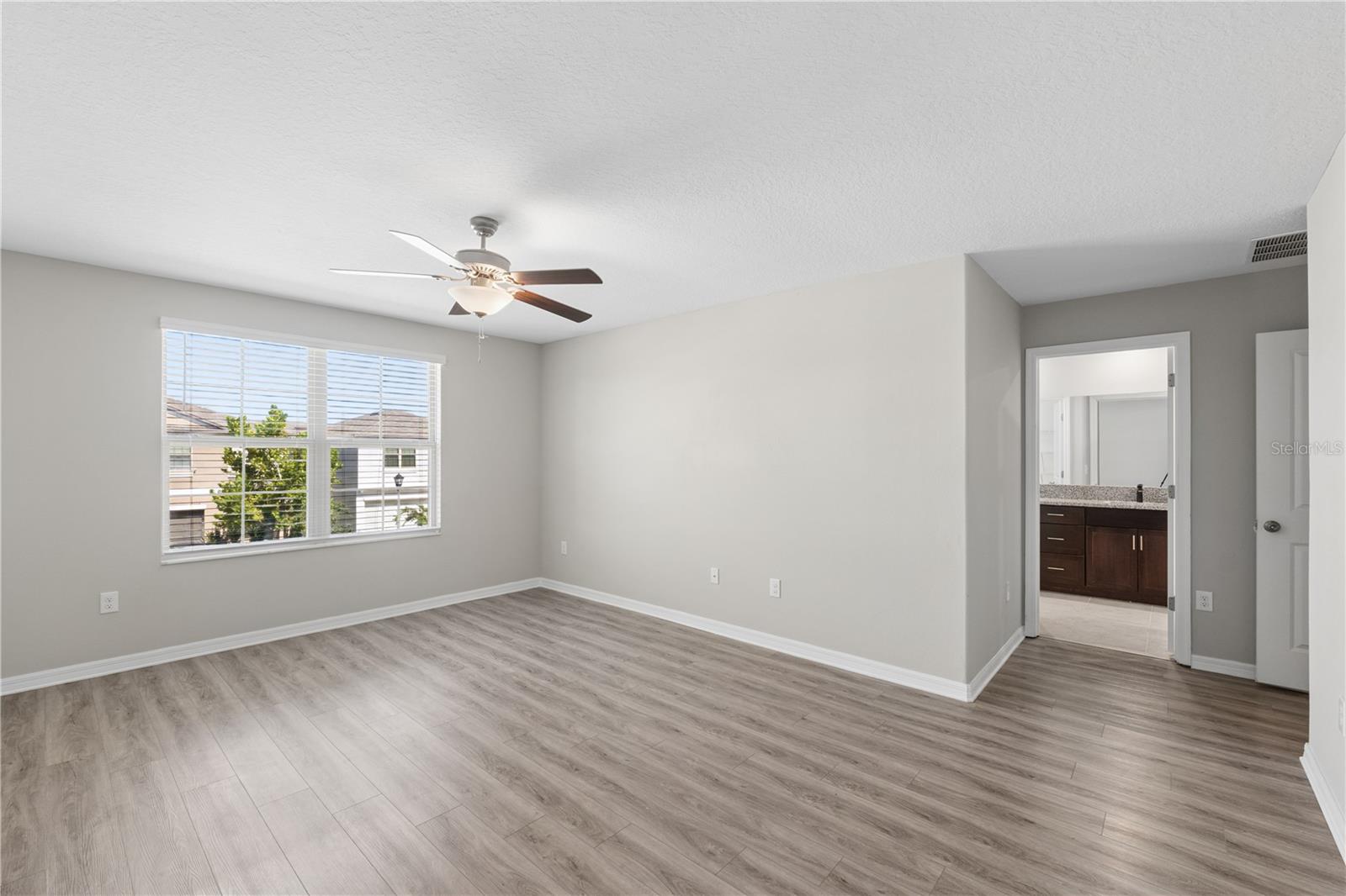 7207 RONNIE GARDENS CT