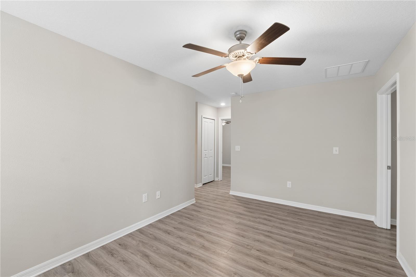 7207 RONNIE GARDENS CT