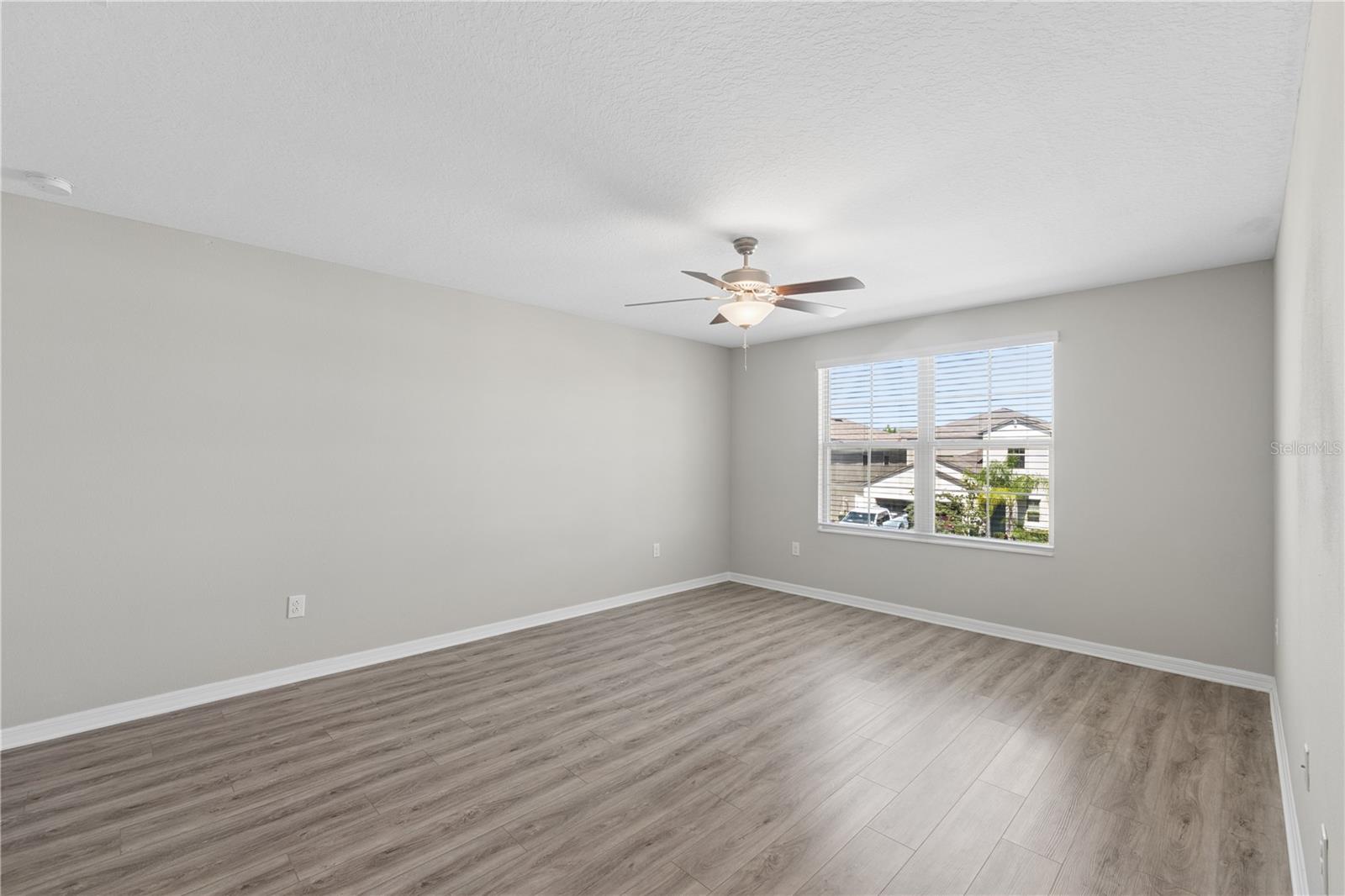 7207 RONNIE GARDENS CT