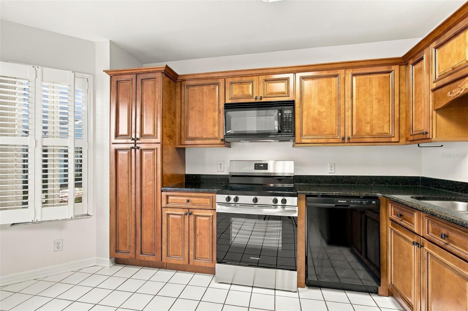 315 S EDISON AVE #8