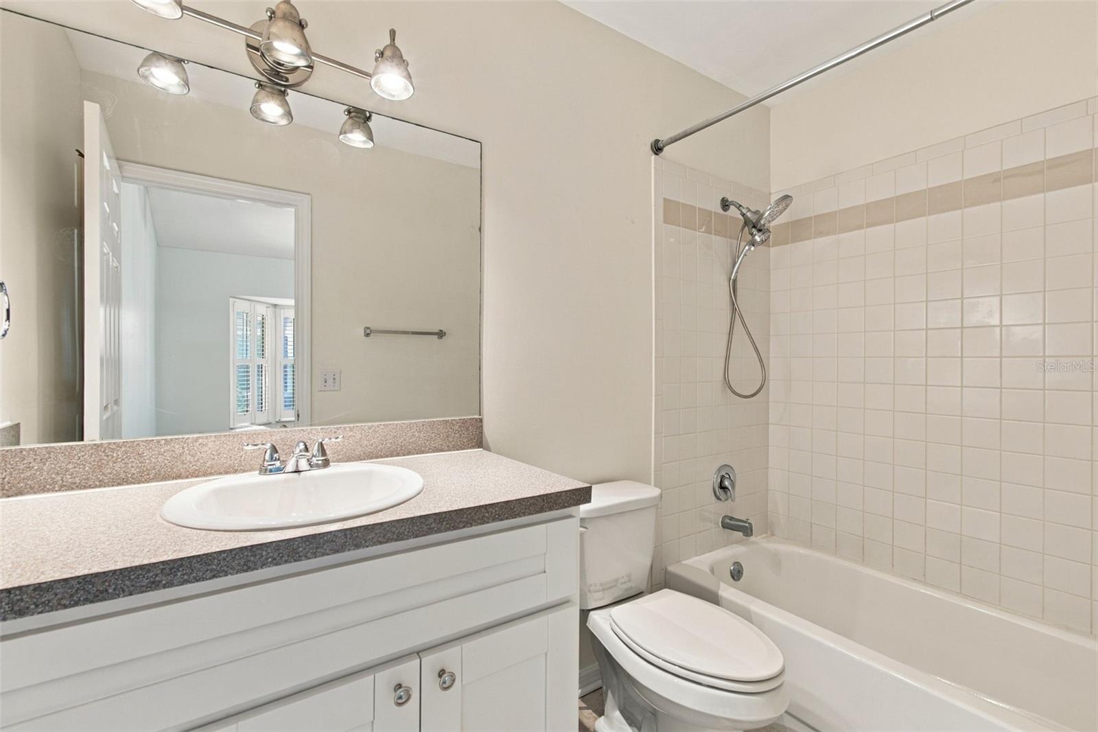 315 S EDISON AVE #8