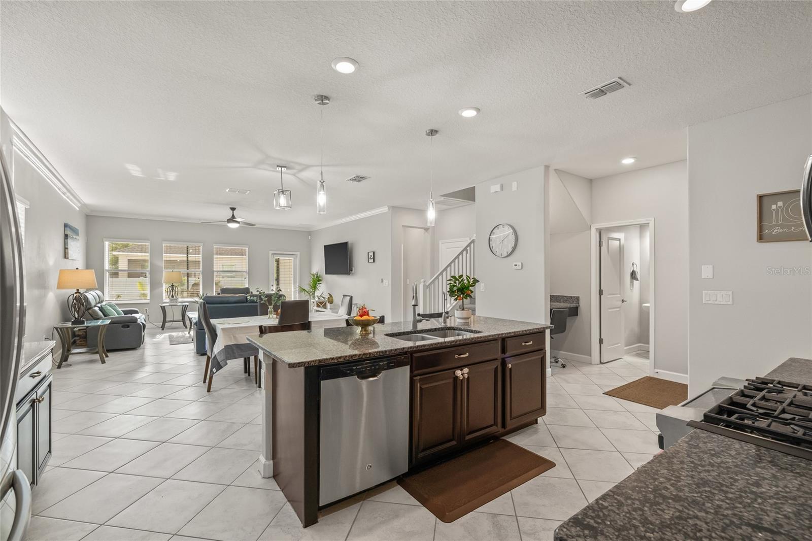 3212 CALVANO DR