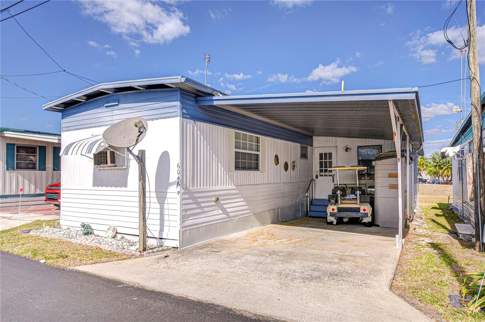 6046 HARRIET ST