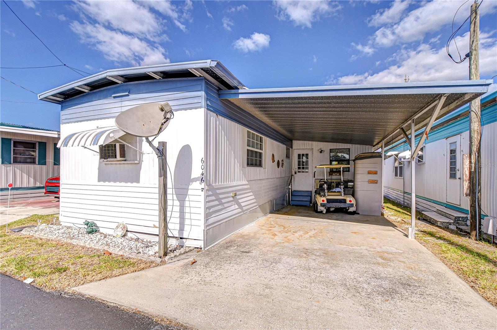 6046 HARRIET ST