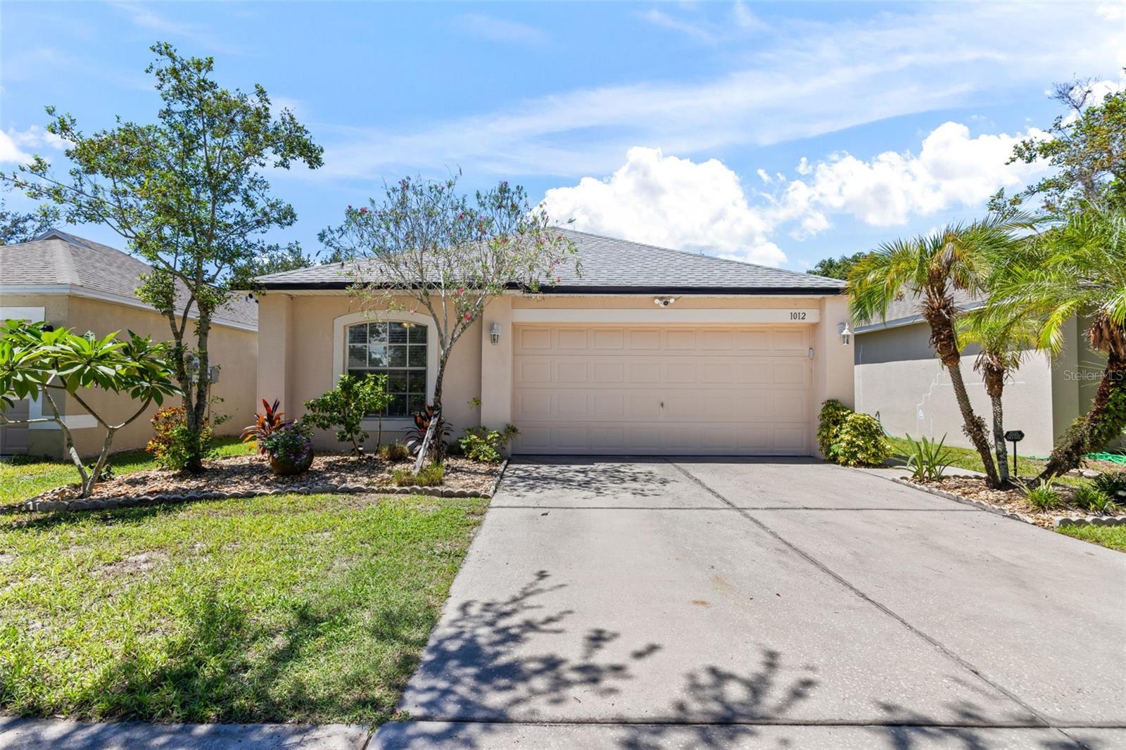 1012 BRENTON LEAF DR