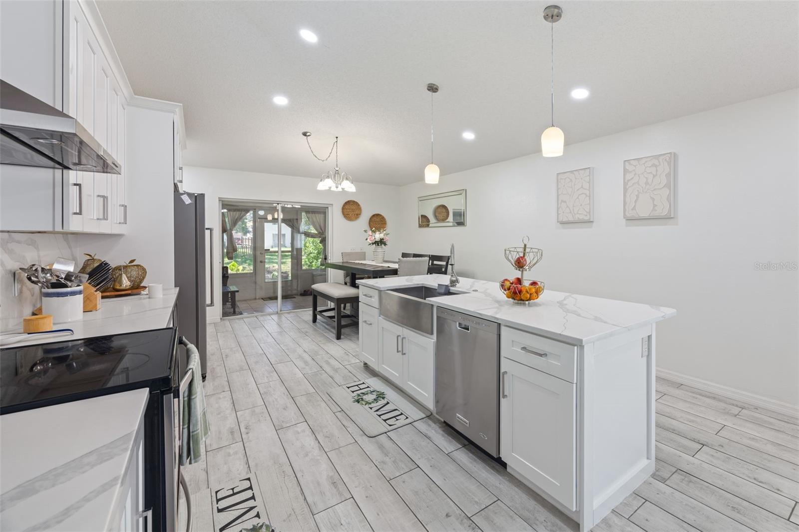 1012 BRENTON LEAF DR