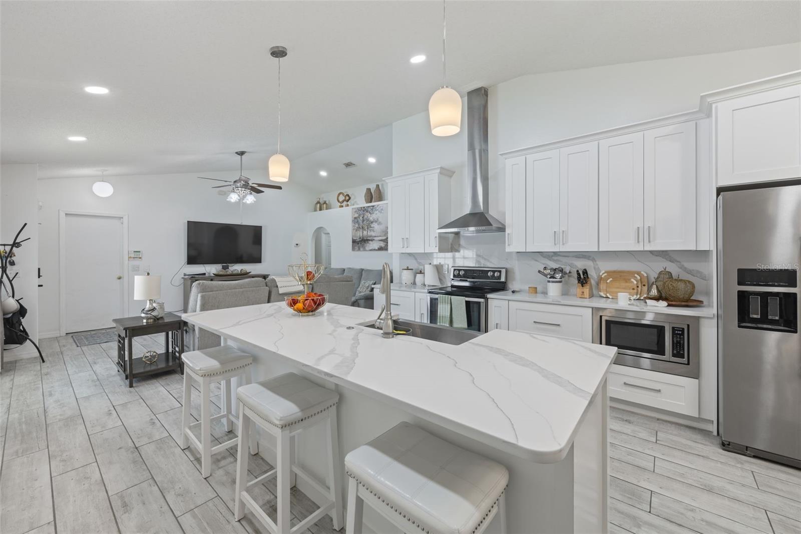 1012 BRENTON LEAF DR