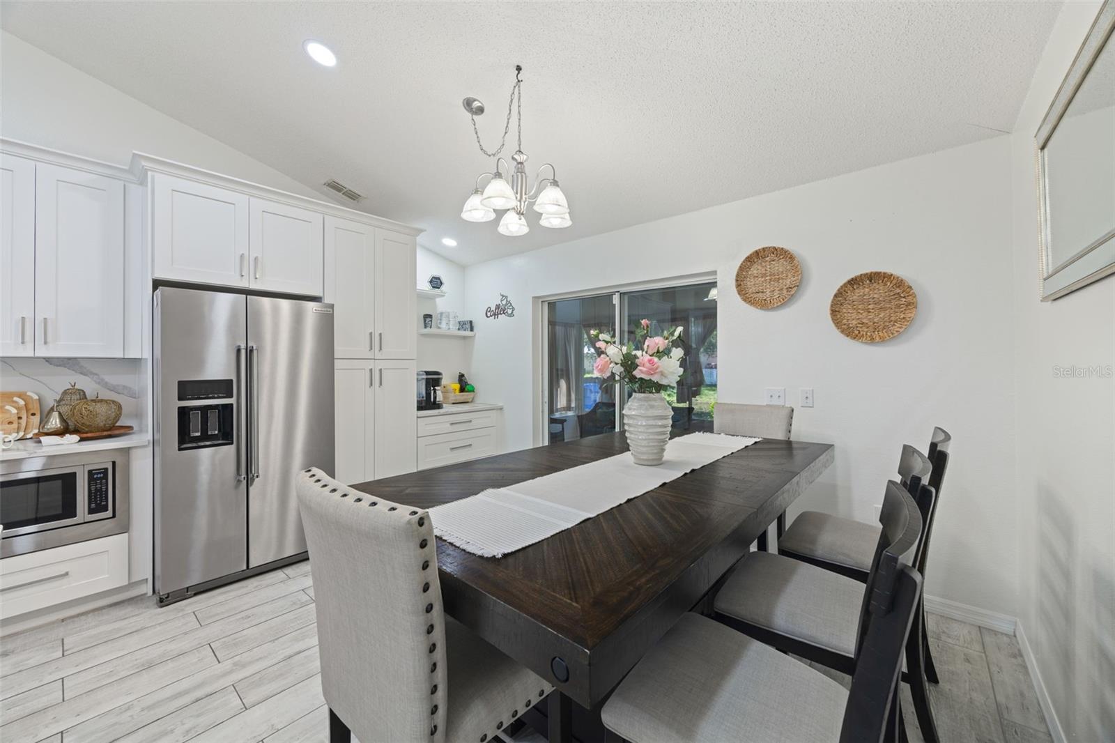1012 BRENTON LEAF DR