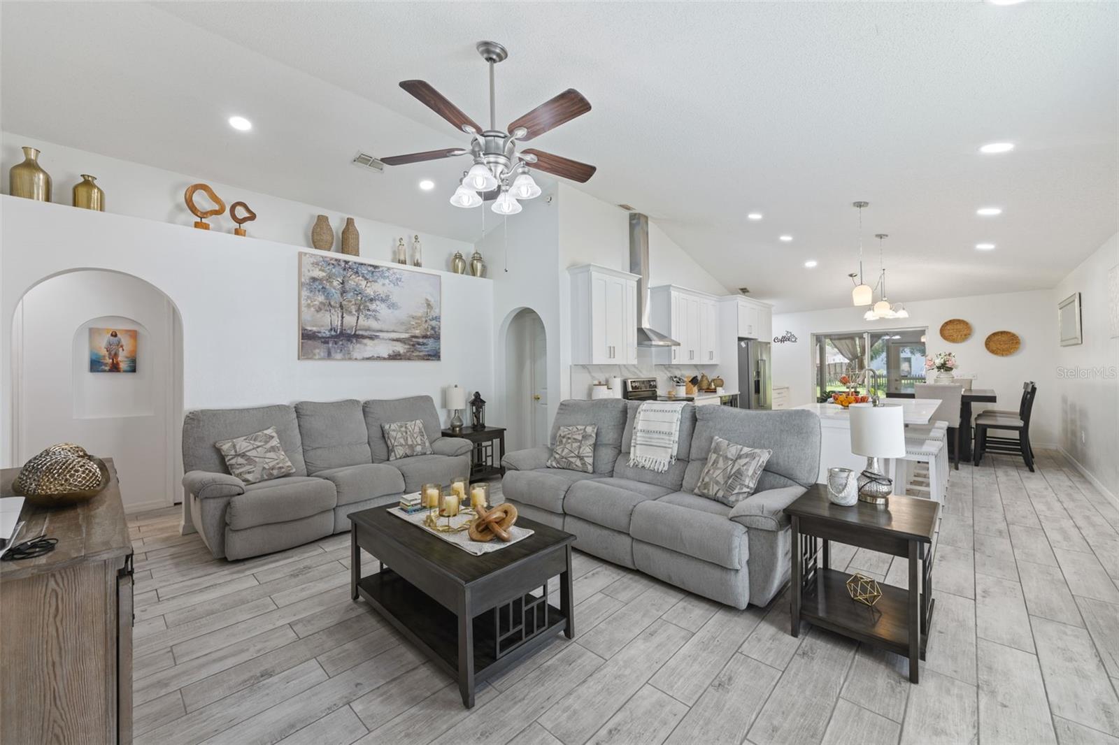 1012 BRENTON LEAF DR