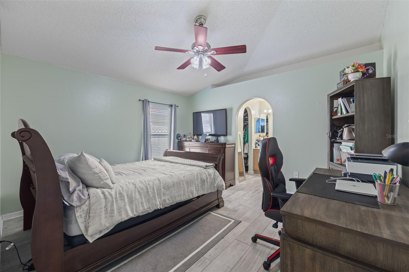 1012 BRENTON LEAF DR