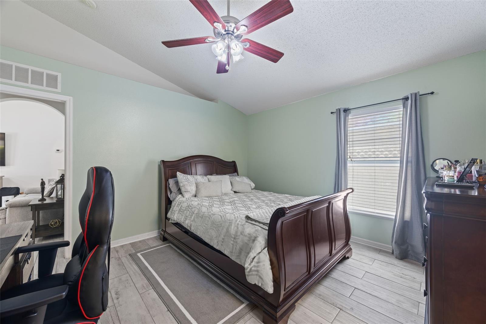 1012 BRENTON LEAF DR