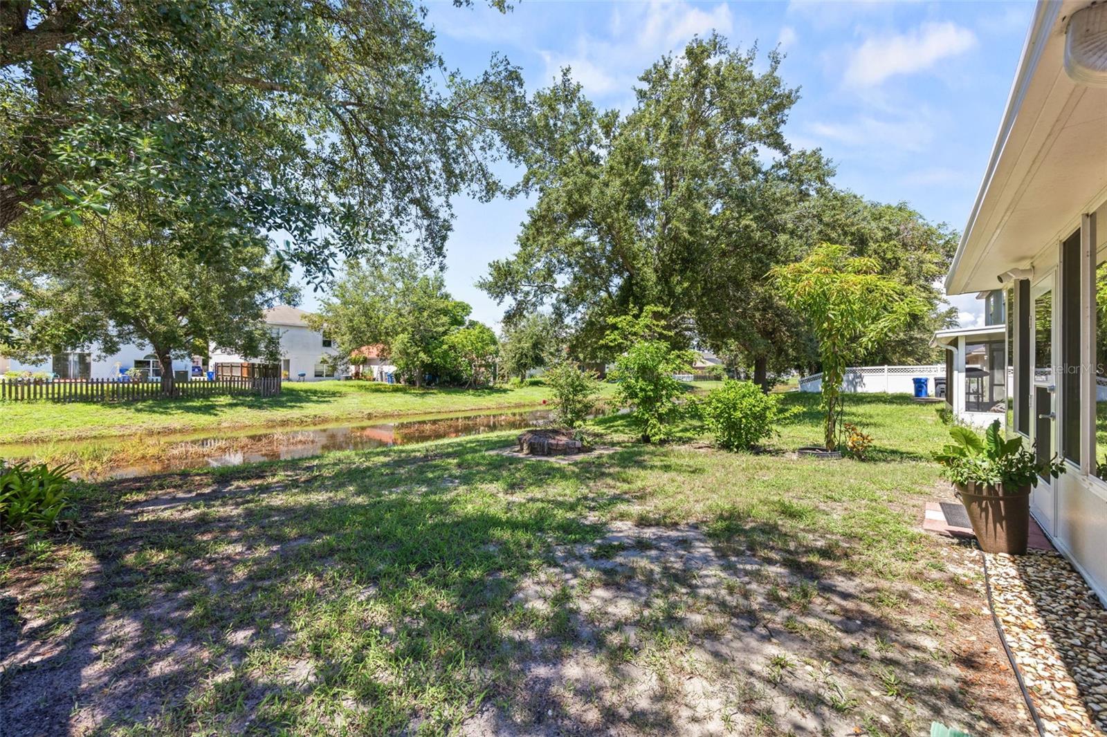 1012 BRENTON LEAF DR