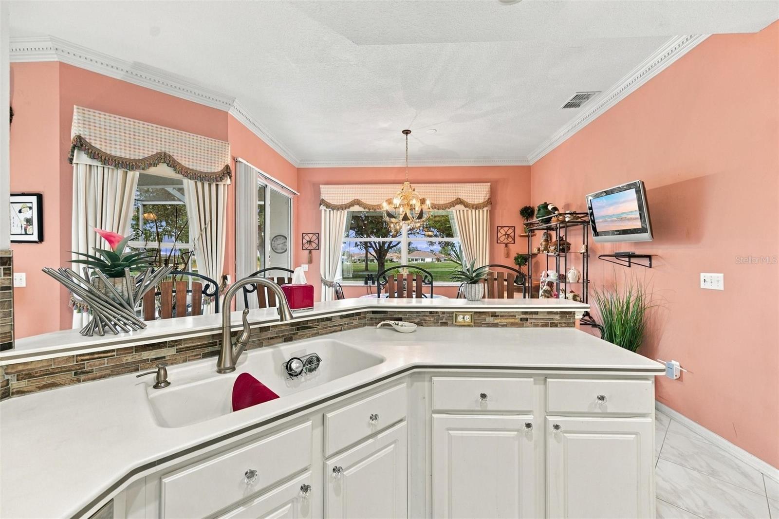 2223 PLATINUM DR