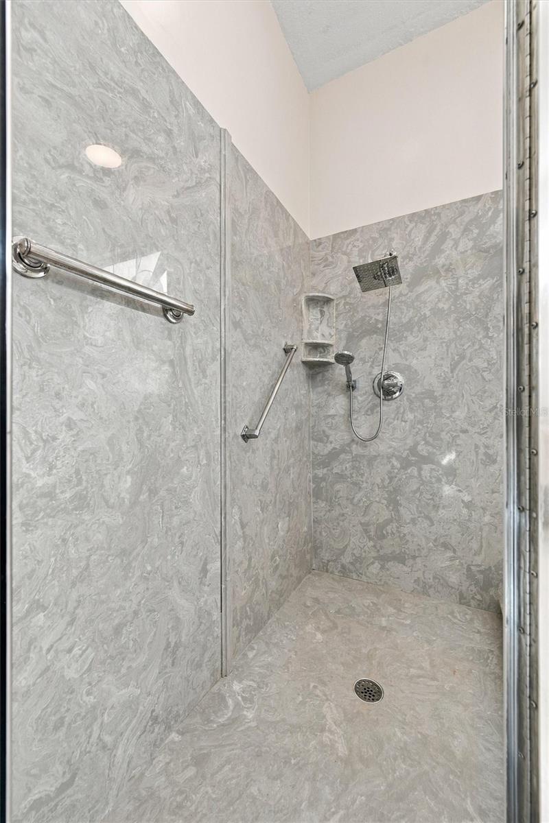 2223 PLATINUM DR