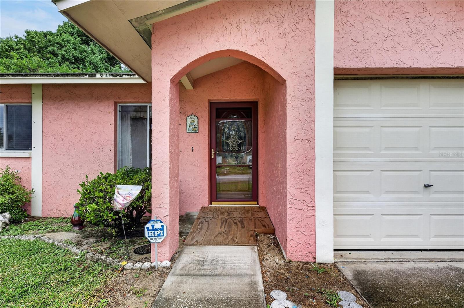 332 BRANDYWINE DR