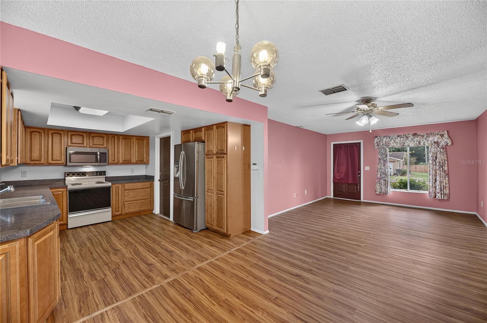 332 BRANDYWINE DR