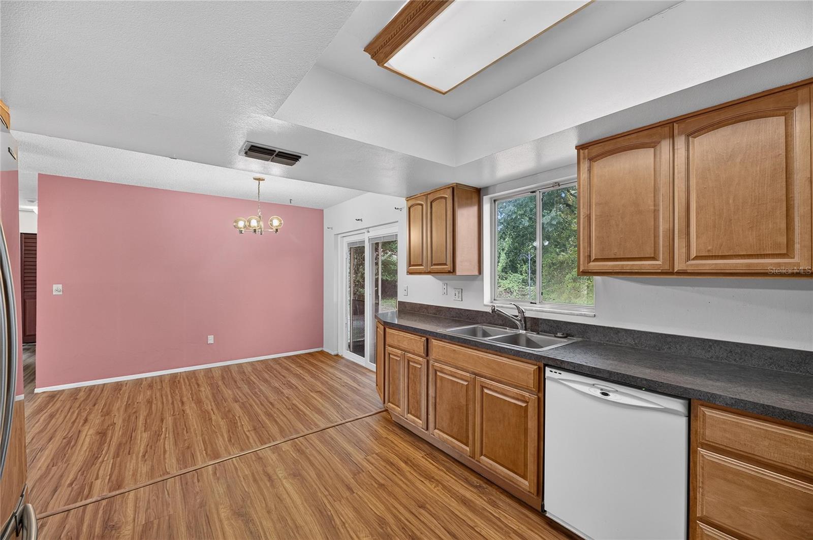 332 BRANDYWINE DR