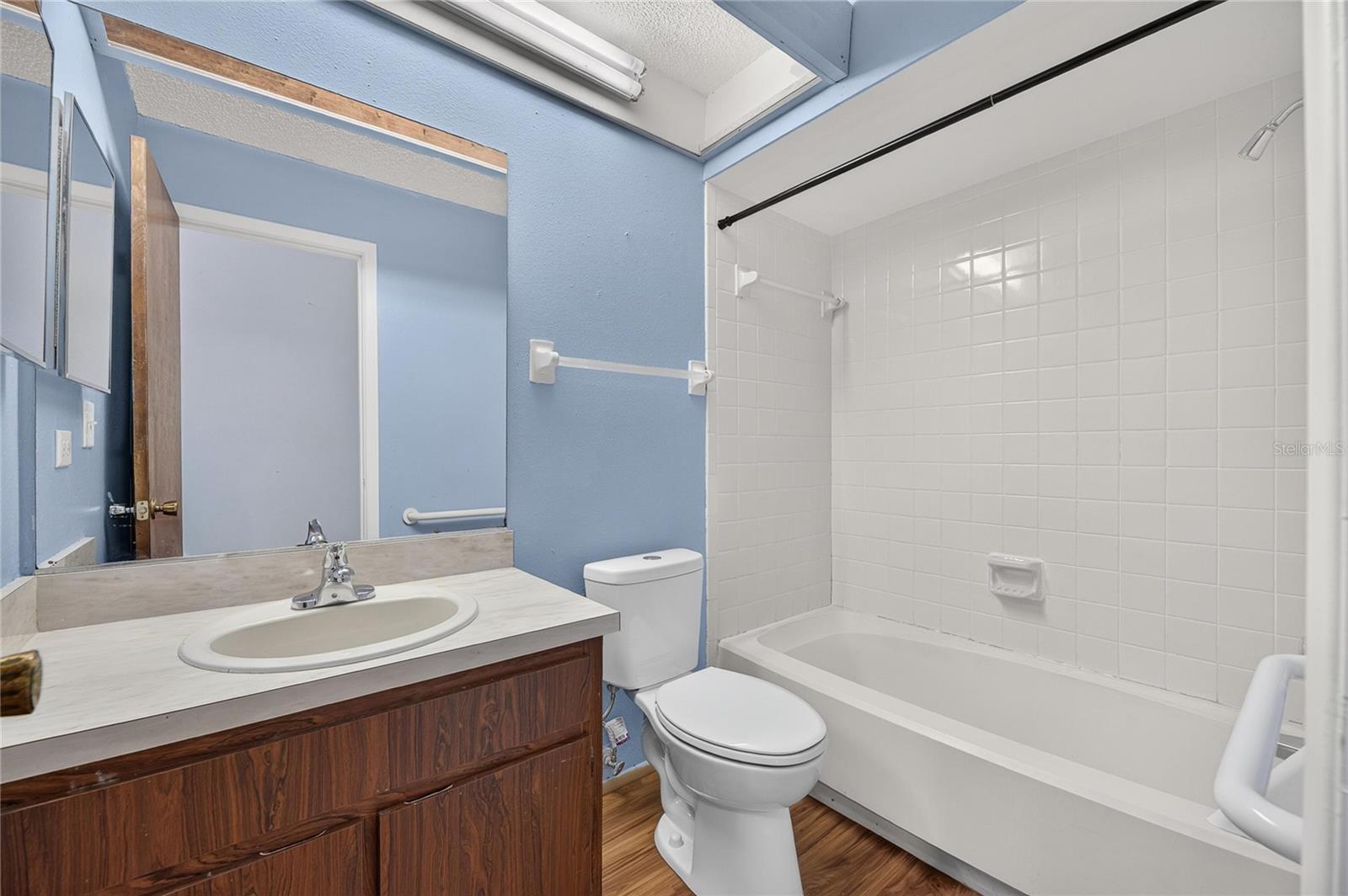 332 BRANDYWINE DR
