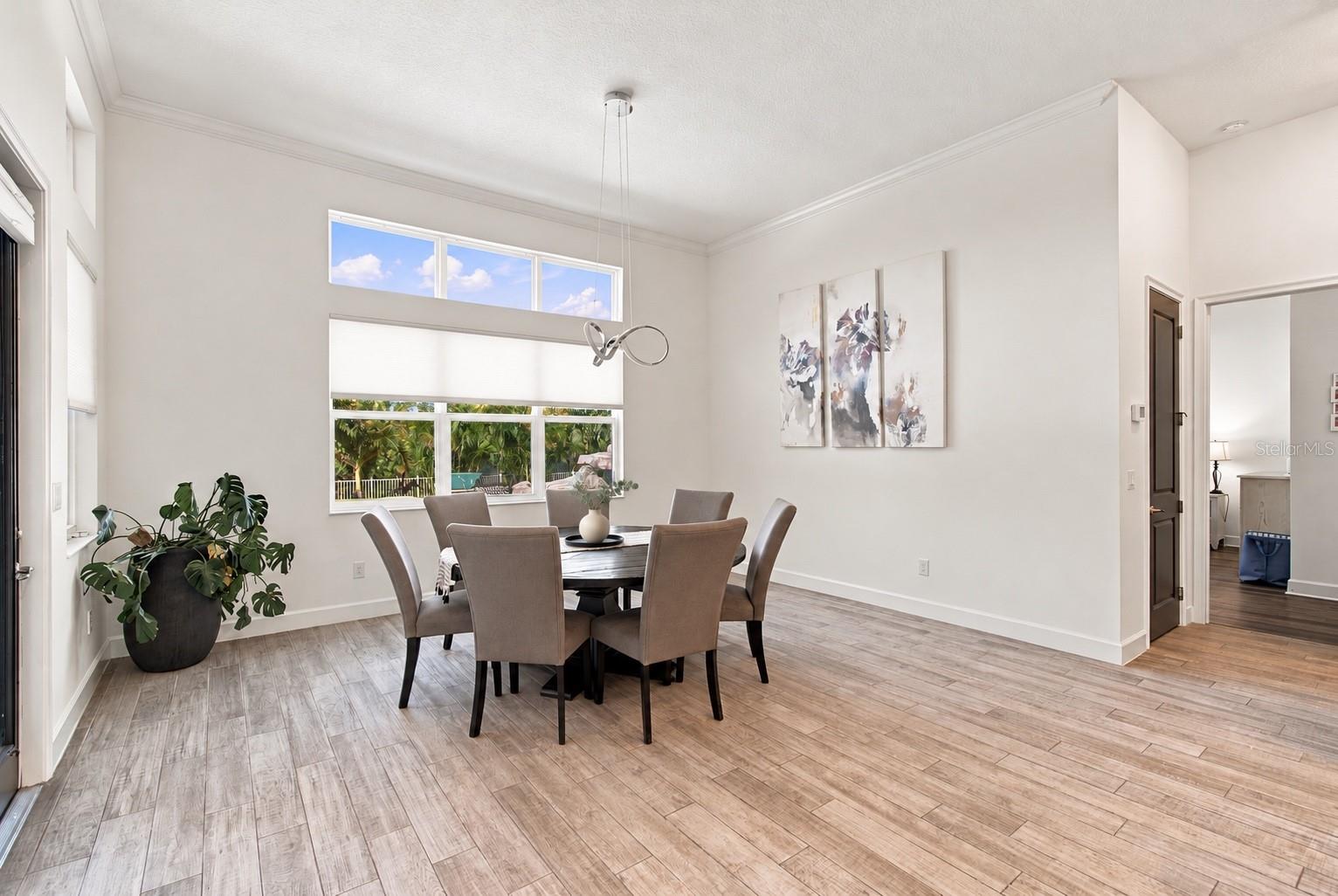 832 MANNS HARBOR DR