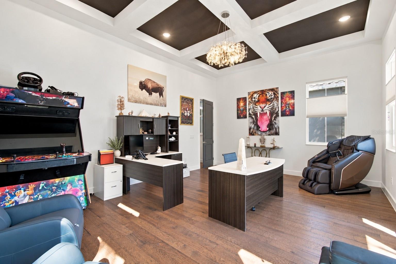 832 MANNS HARBOR DR