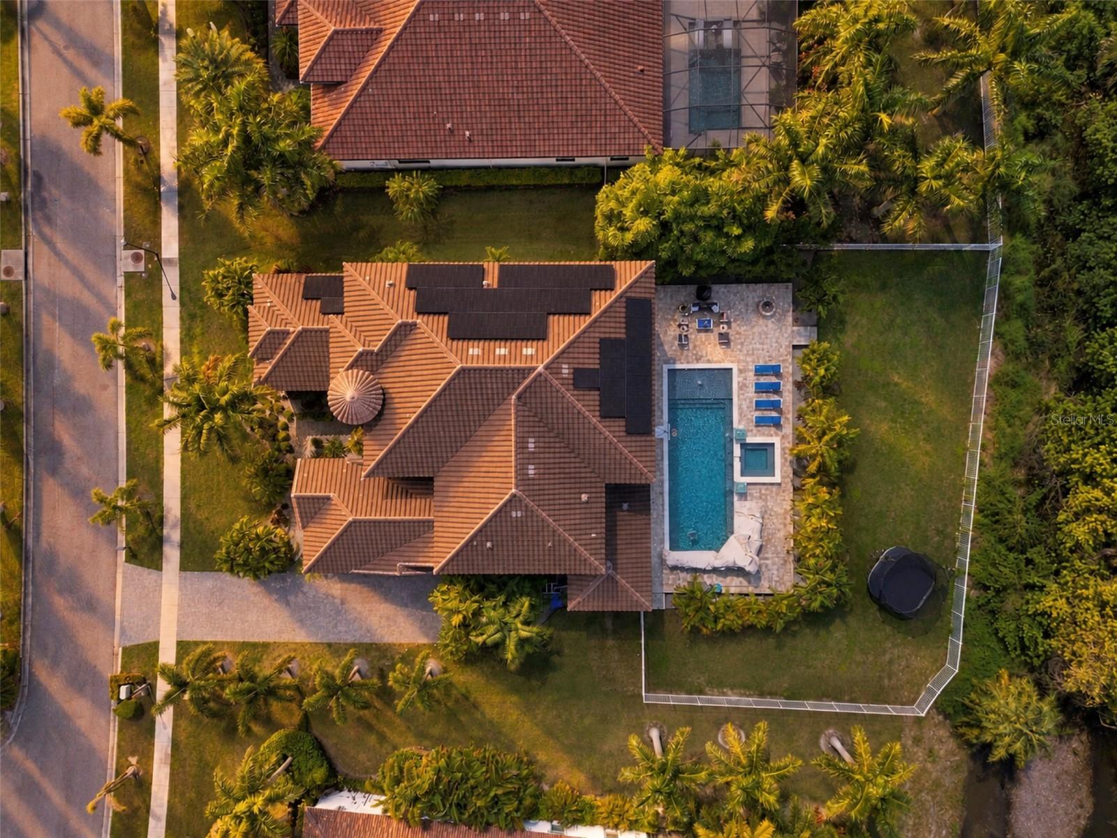 832 MANNS HARBOR DR