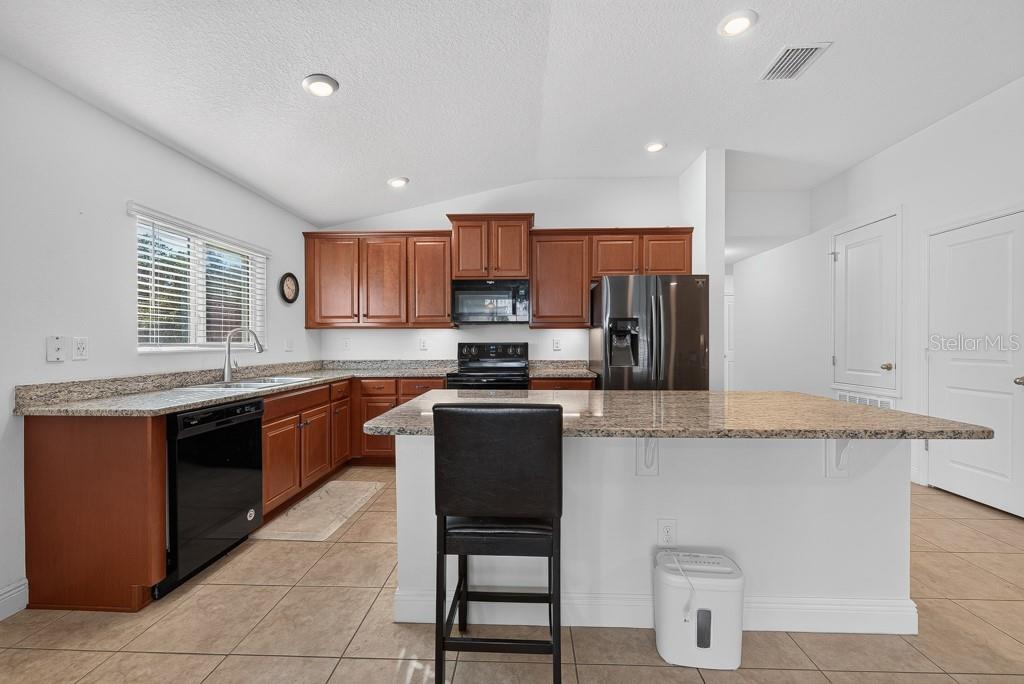 9244 FREEDOM HILL DR