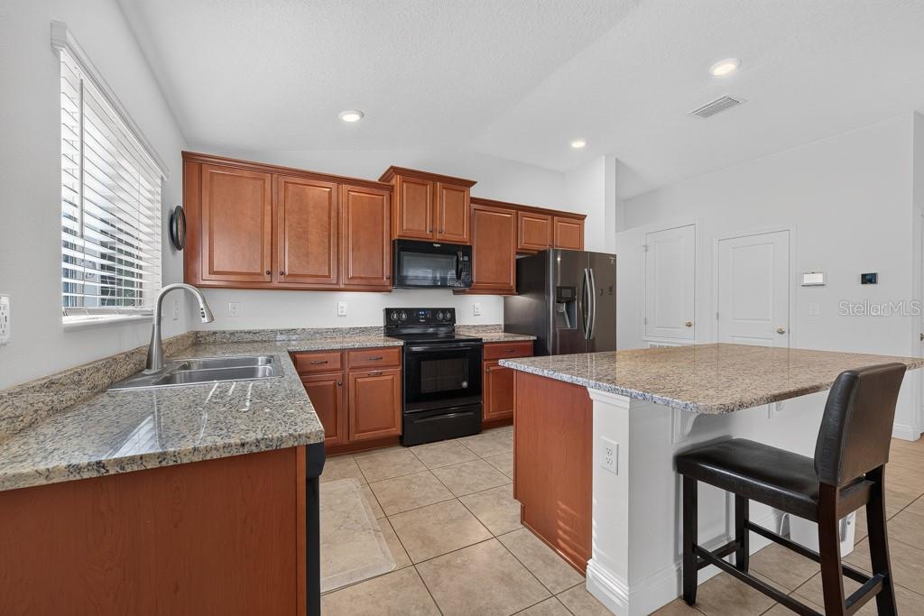 9244 FREEDOM HILL DR