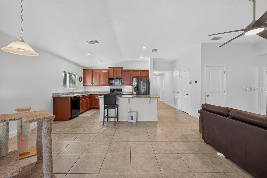 9244 FREEDOM HILL DR