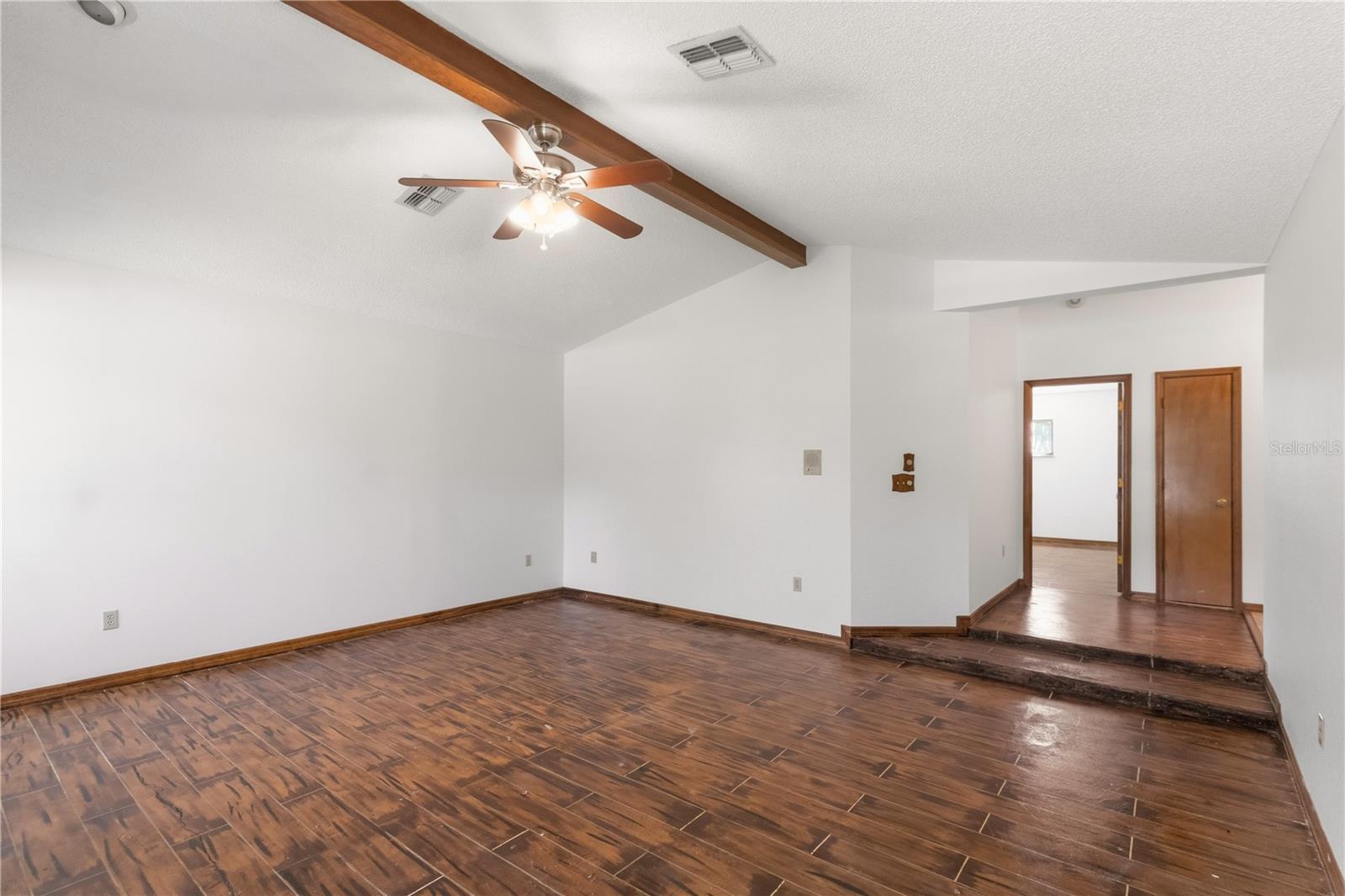 18644 FURMAN DR