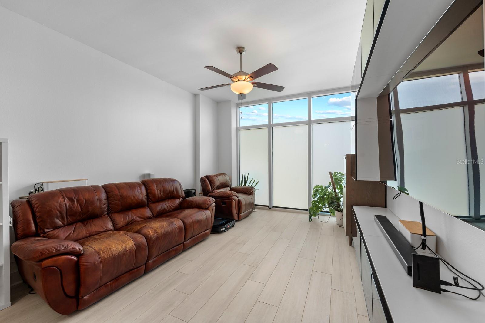 1208 E KENNEDY BLVD #723