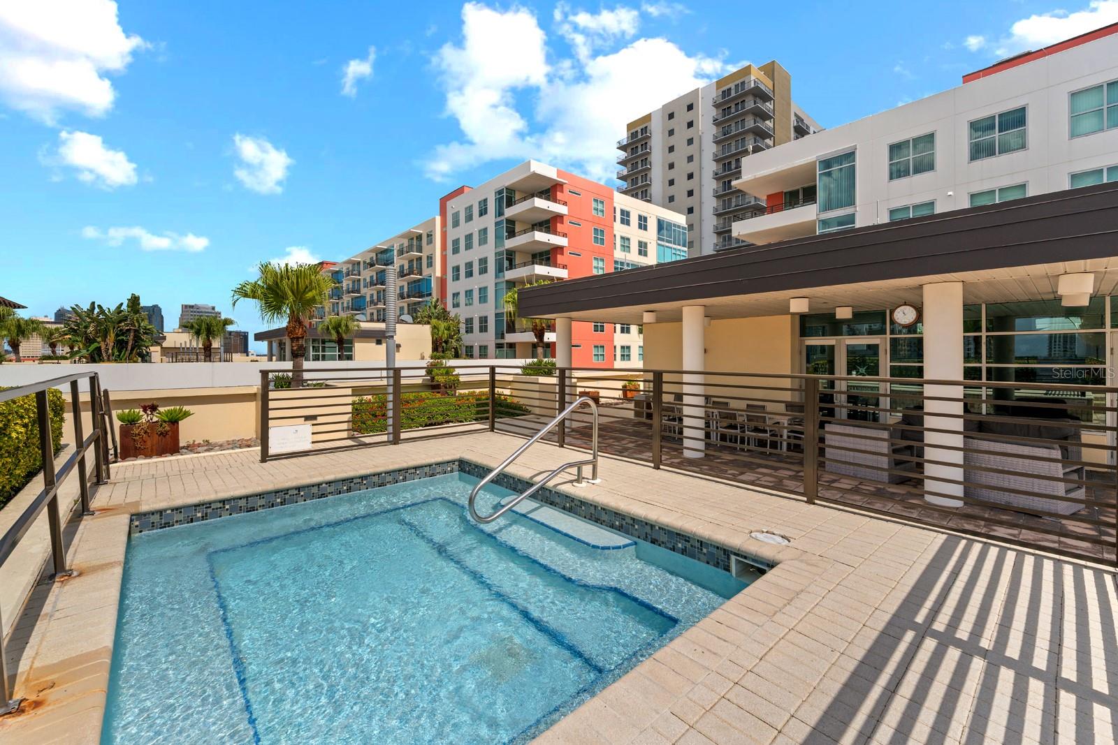 1208 E KENNEDY BLVD #723