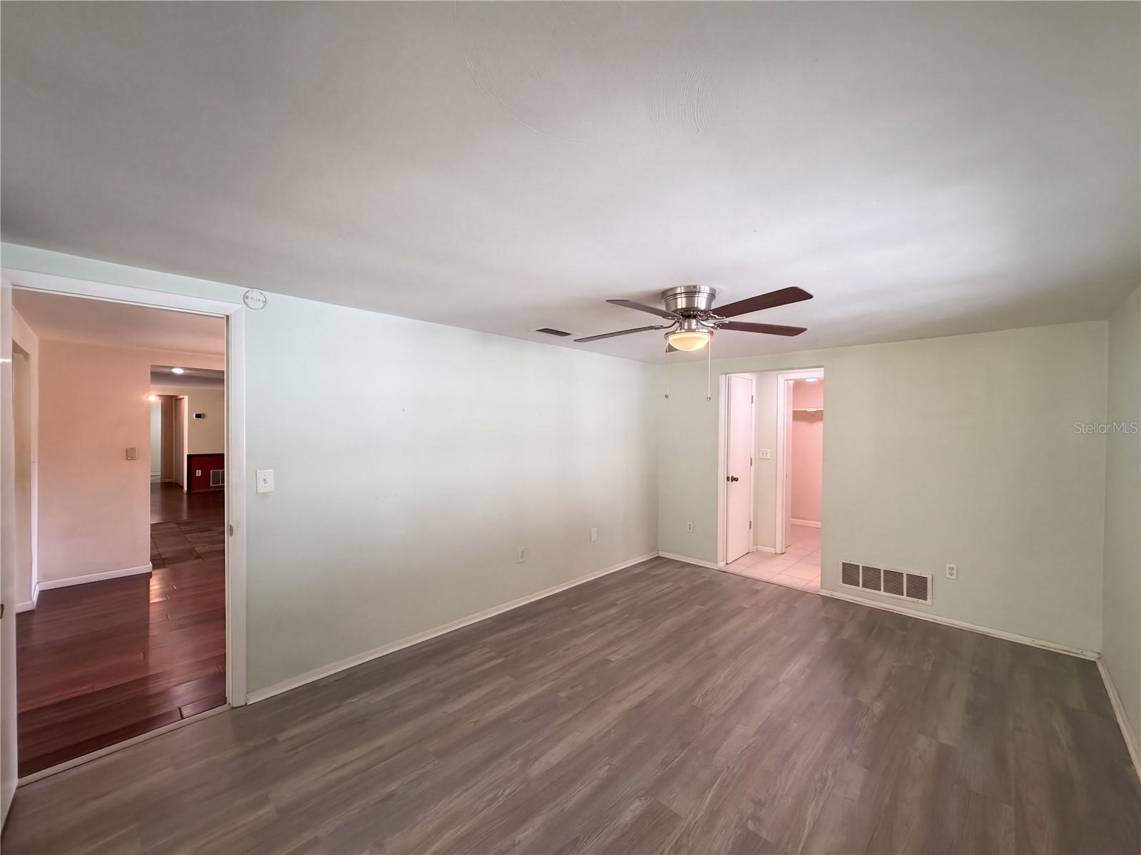 4111 WOODSVILLE DR