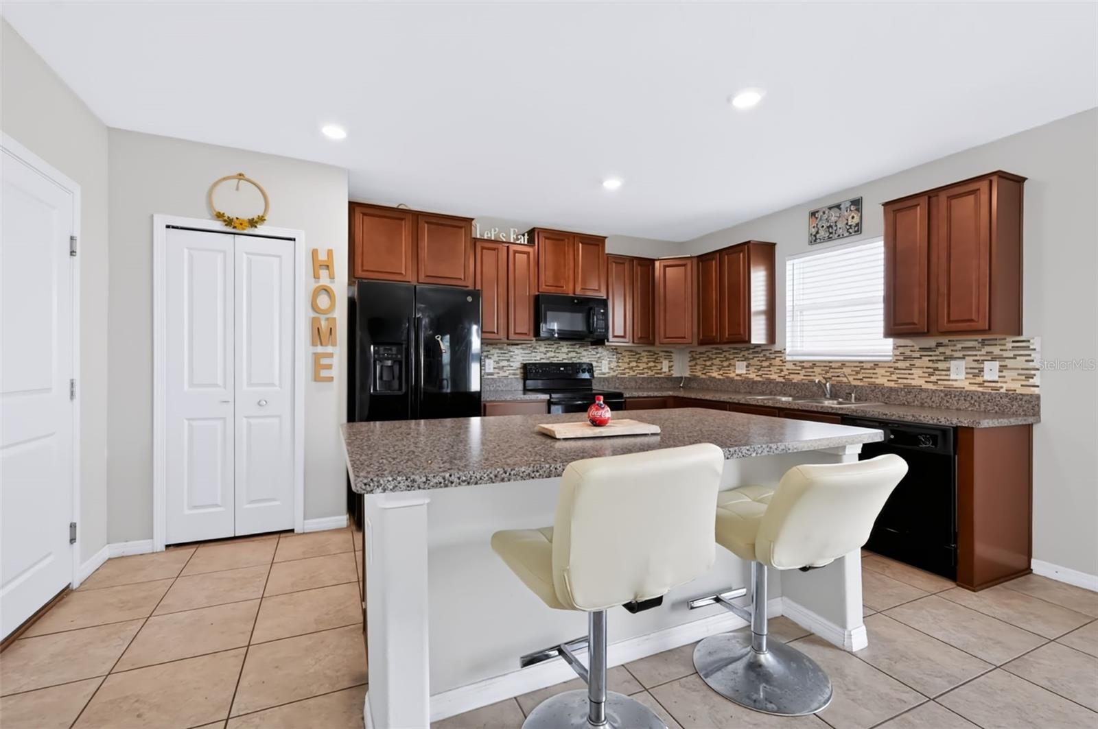 1711 BROAD WINGED HAWK DR