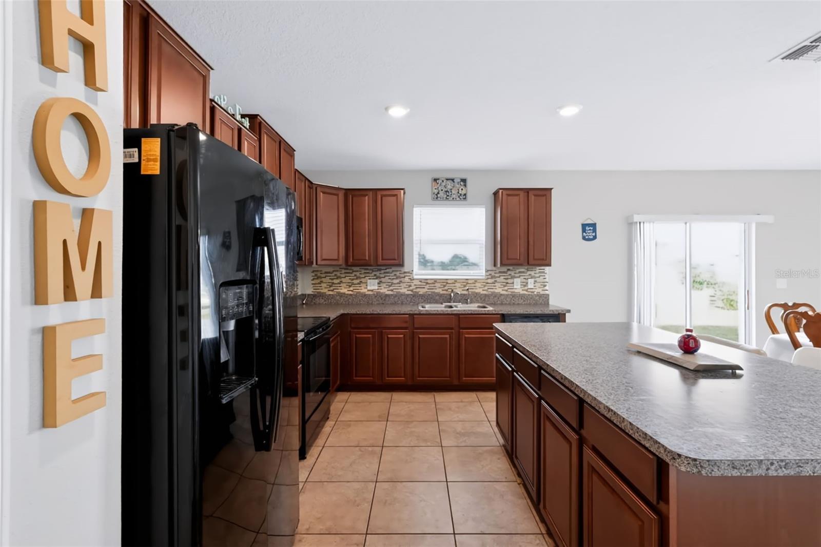 1711 BROAD WINGED HAWK DR