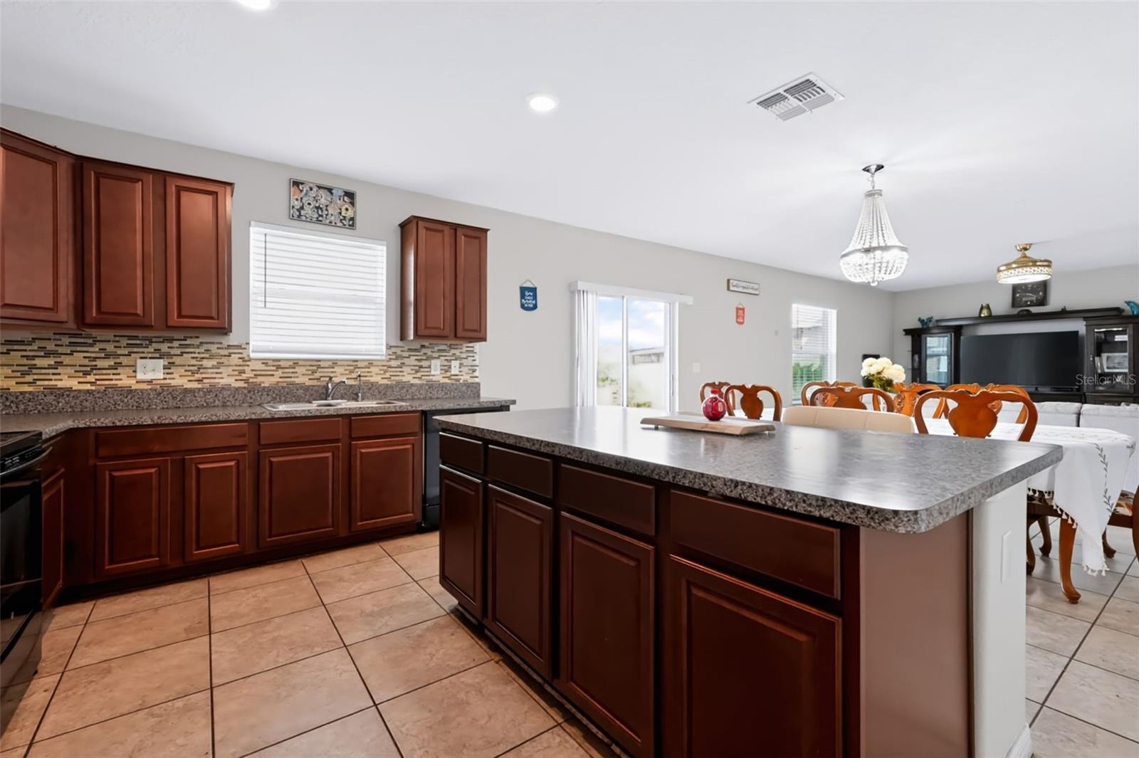 1711 BROAD WINGED HAWK DR