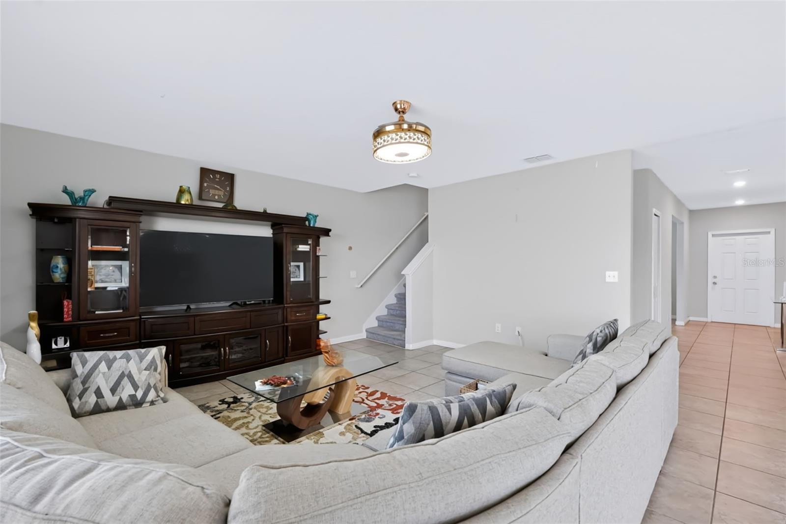 1711 BROAD WINGED HAWK DR